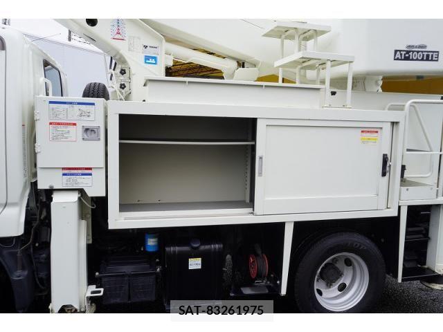 Hino DUTRO 2018-03 7961294-16