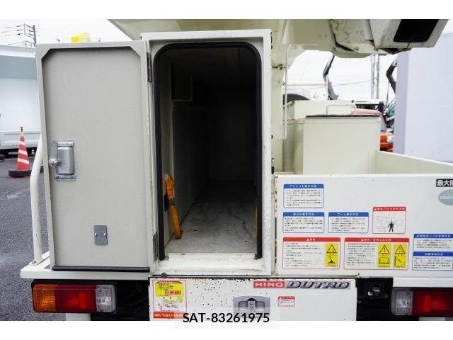 Hino DUTRO 2018-03 7961294-19
