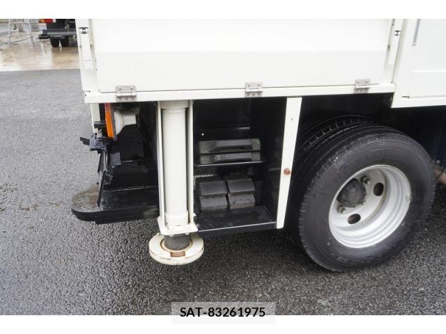Hino DUTRO 2018-03 7961294-22