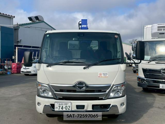 Hino DUTRO 2024-01 7961264-1