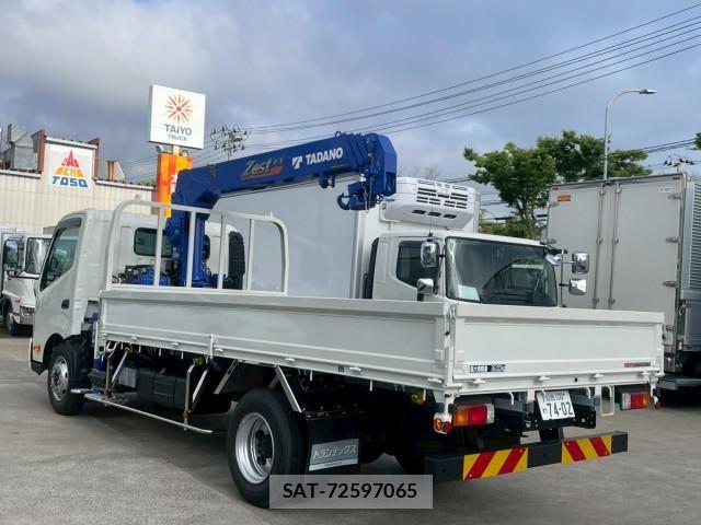 Hino DUTRO 2024-01 7961264-5