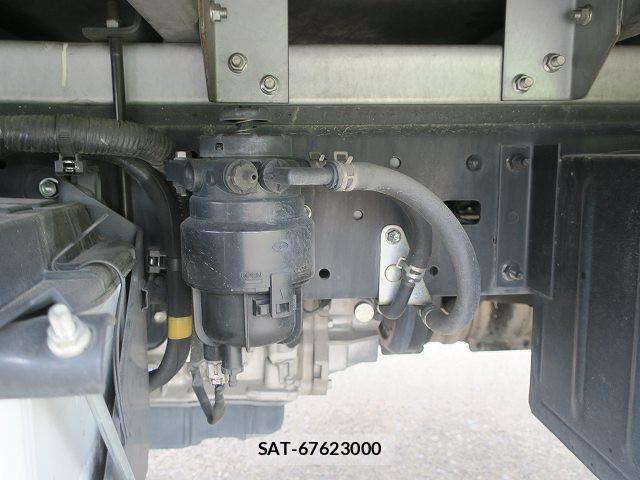 Hino DUTRO 2018-12 7961311-9