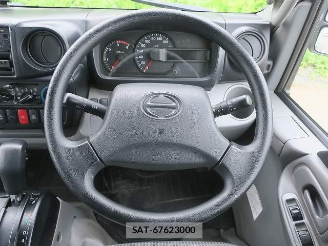 Hino DUTRO 2018-12 7961311-15