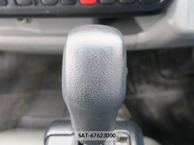 Hino DUTRO 2018-12 7961311-16