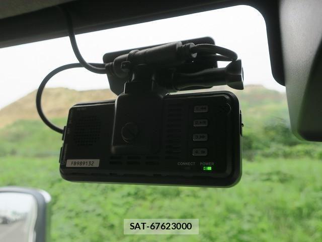 Hino DUTRO 2018-12 7961311-17