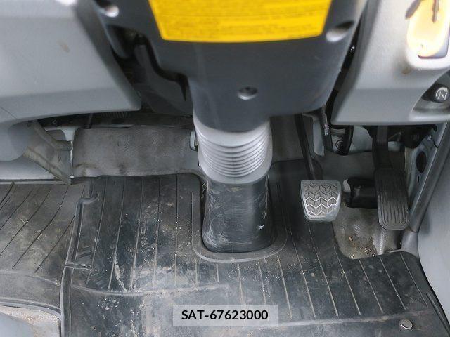 Hino DUTRO 2018-12 7961311-22