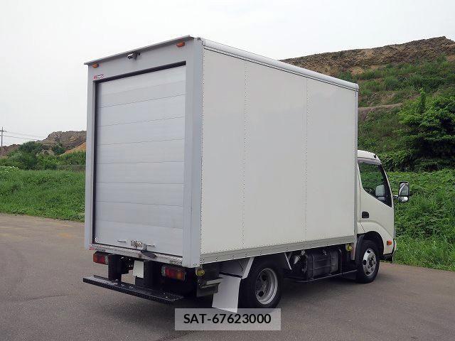 Hino DUTRO 2018-12 7961311-2