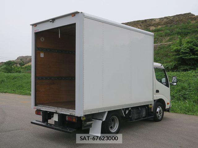 Hino DUTRO 2018-12 7961311-5