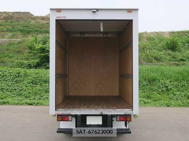 Hino DUTRO 2018-12 7961311-6
