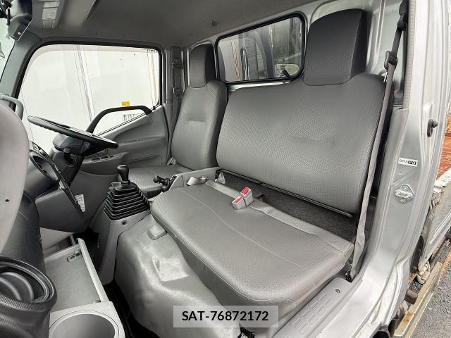 Hino DUTRO 2020-08 7961302-18