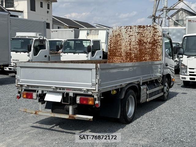 Hino DUTRO 2020-08 7961302-1