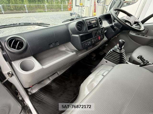 Hino DUTRO 2020-08 7961302-19