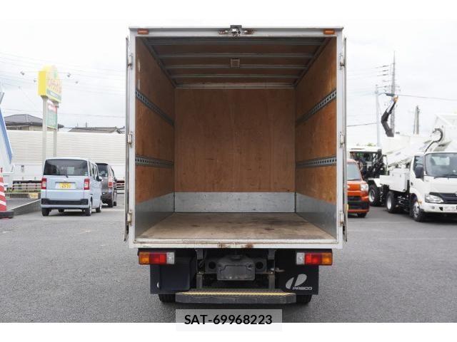 Hino DUTRO 2021-03 7961308-16