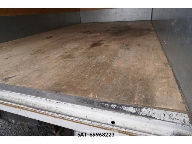 Hino DUTRO 2021-03 7961308-19