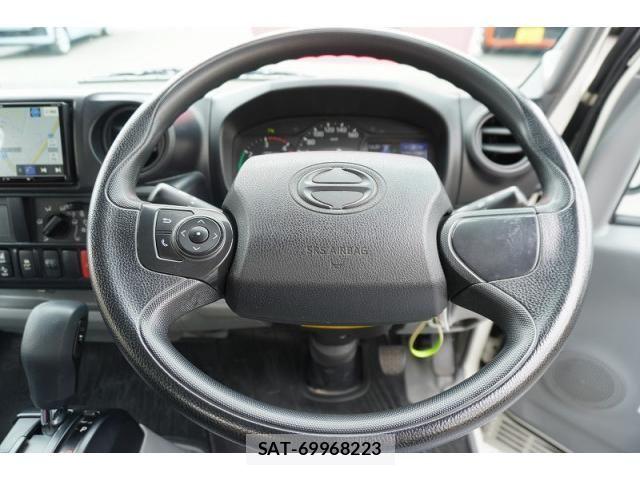 Hino DUTRO 2021-03 7961308-26