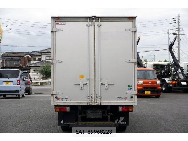 Hino DUTRO 2021-03 7961308-3