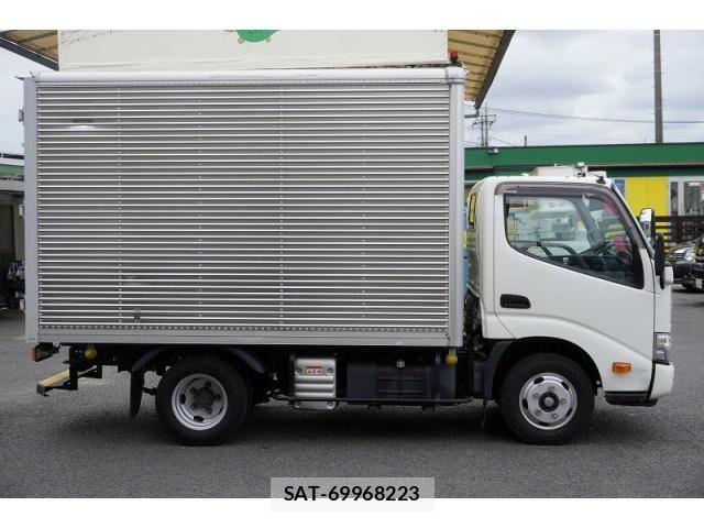 Hino DUTRO 2021-03 7961308-4