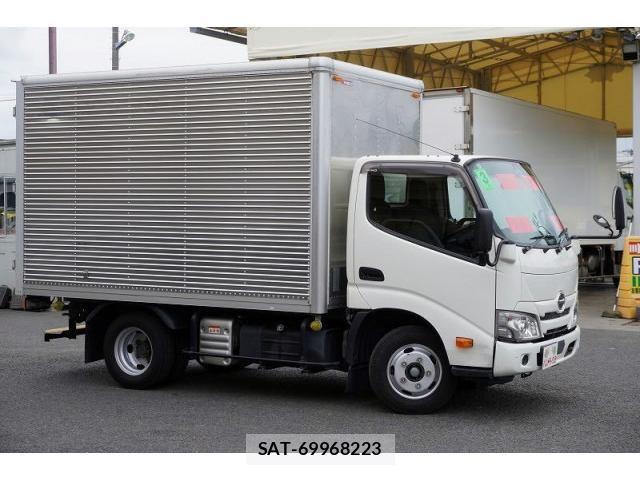 Hino DUTRO 2021-03 7961308-5