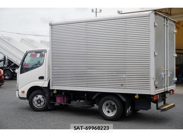 Hino DUTRO 2021-03 7961308-6