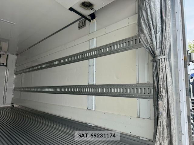 Hino DUTRO 2022-02 7961277-12