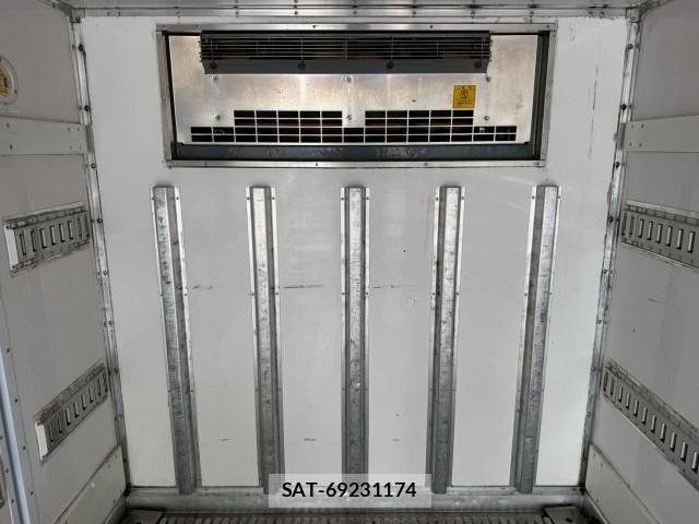 Hino DUTRO 2022-02 7961277-15