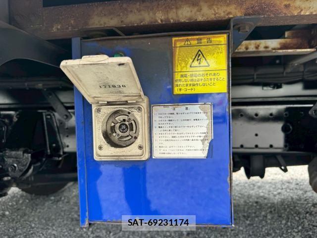 Hino DUTRO 2022-02 7961277-20