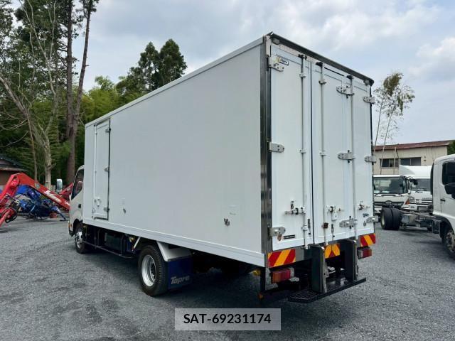 Hino DUTRO 2022-02 7961277-4