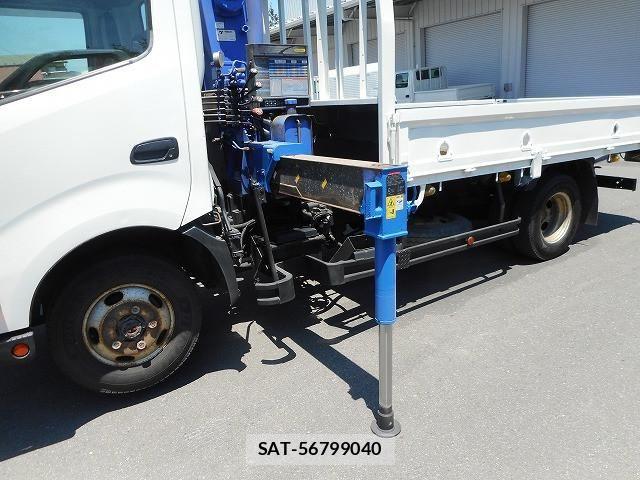 Hino DUTRO 2015-12 7961290-11
