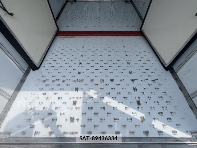 Hino DUTRO 2020-03 7961289-11