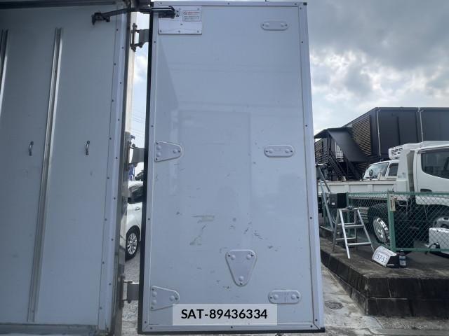 Hino DUTRO 2020-03 7961289-16