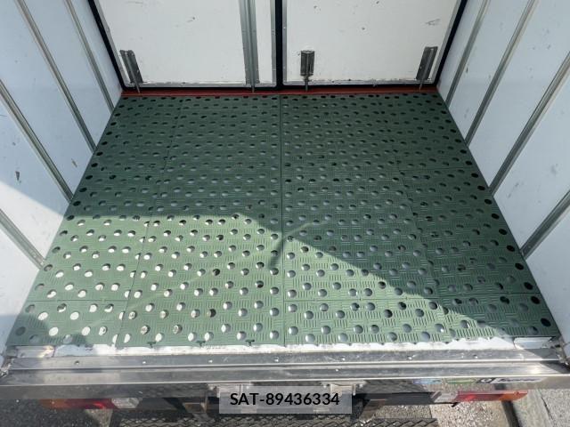 Hino DUTRO 2020-03 7961289-18