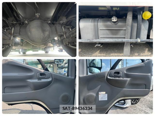 Hino DUTRO 2020-03 7961289-21