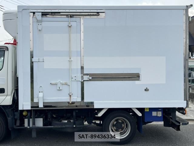 Hino DUTRO 2020-03 7961289-6