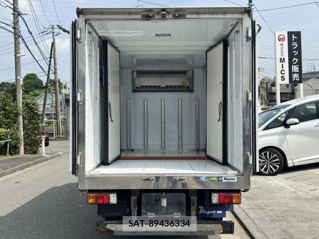Hino DUTRO 2020-03 7961289-8