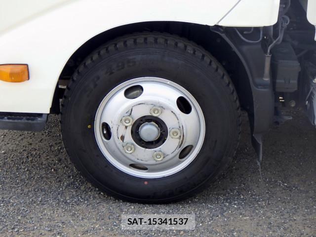 Hino DUTRO 2019-06 7961293-21
