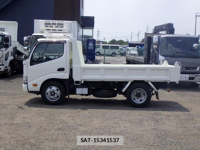 Hino DUTRO 2019-06 7961293-3