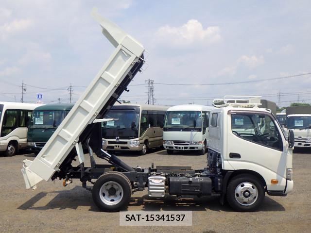 Hino DUTRO 2019-06 7961293-5