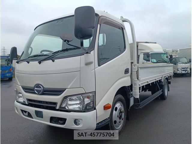 Hino DUTRO 2017-05 7961303-0