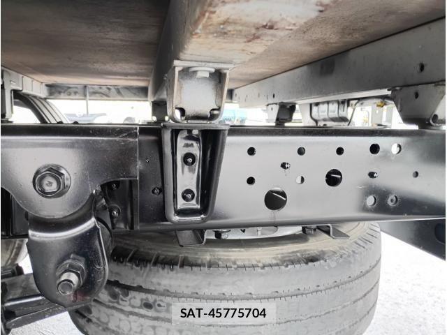 Hino DUTRO 2017-05 7961303-17
