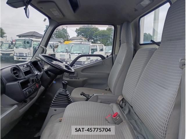 Hino DUTRO 2017-05 7961303-19