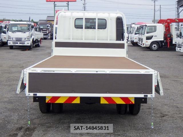 Hino DUTRO 2025-11 7961275-9