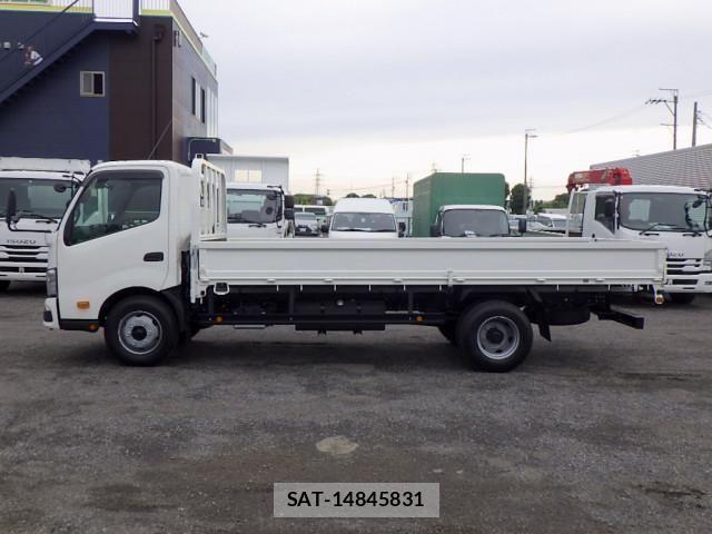 Hino DUTRO 2025-11 7961275-4