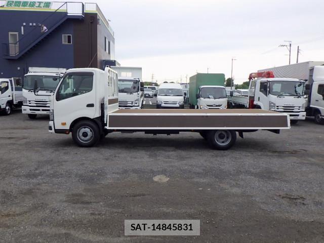 Hino DUTRO 2025-11 7961275-8