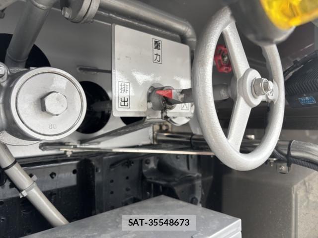 Hino DUTRO 2026-01 7961258-17
