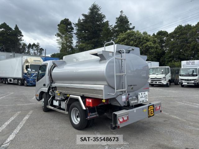 Hino DUTRO 2026-01 7961258-4