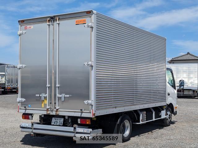 Hino DUTRO 2022-08 7961276-3