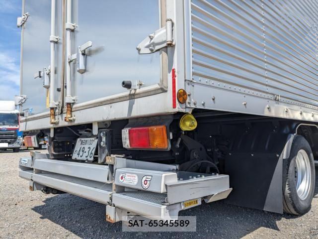 Hino DUTRO 2022-08 7961276-5