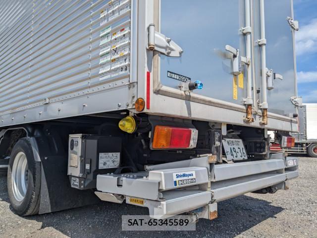 Hino DUTRO 2022-08 7961276-6