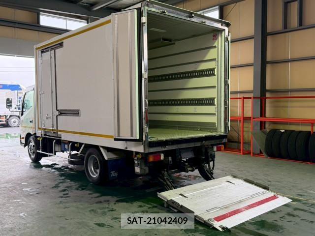 Hino DUTRO 2021-05 7961265-19
