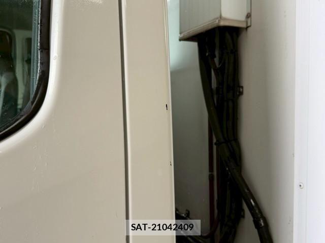 Hino DUTRO 2021-05 7961265-25